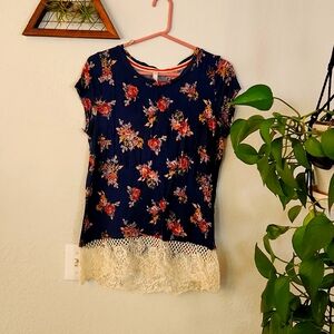 Short Sleeve Floral Shirt with Lace Trim